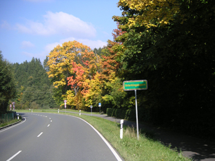 Weilerschild Unterklingensporn mit Selbitztal Wander- und Radweg